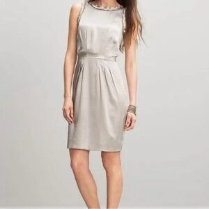 NWT Banana Republic 100% Silk Easter Church Shift Dress Cream Gray Women’s 2